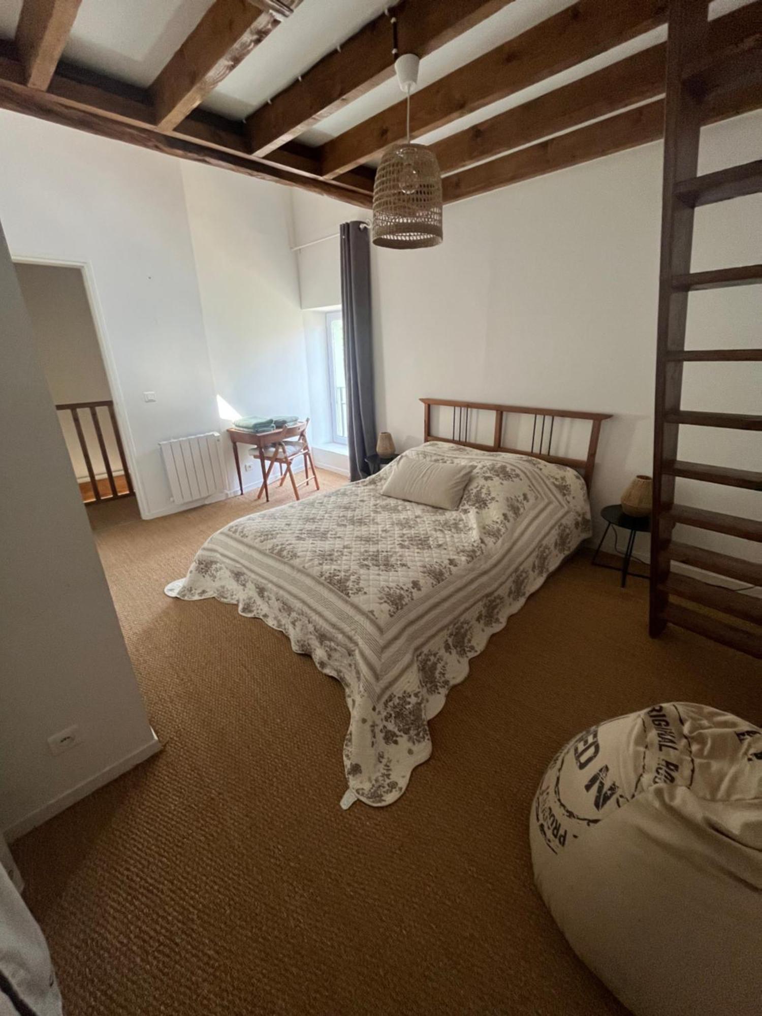 Les Ecuries Bed & Breakfast Recloses Екстериор снимка